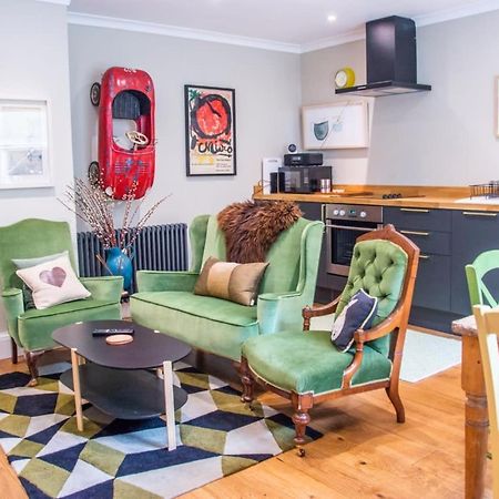 Appartement Unique 2 Bed In The Heart Of Bath With Parking Extérieur photo