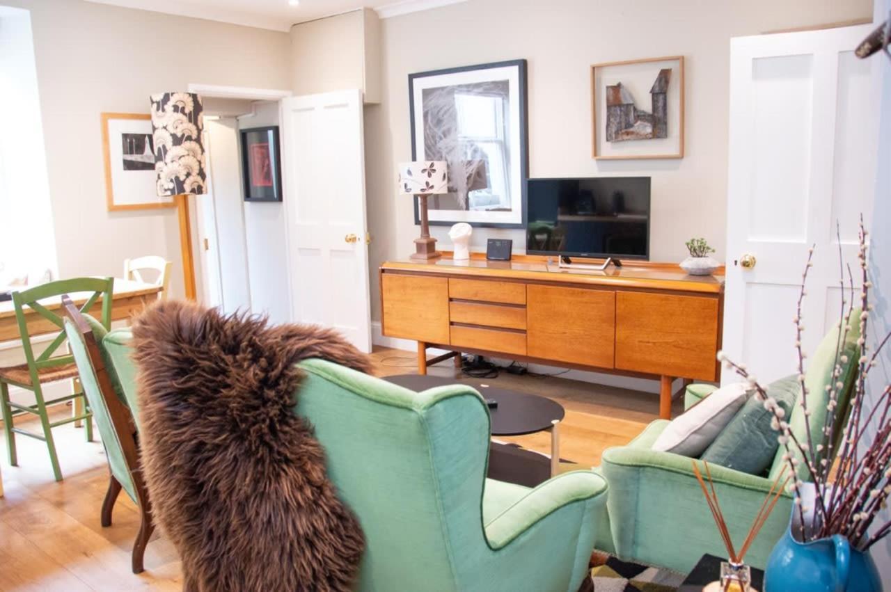 Appartement Unique 2 Bed In The Heart Of Bath With Parking Extérieur photo