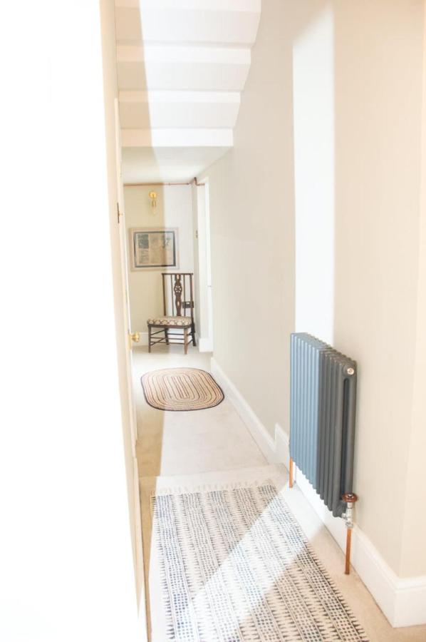 Appartement Unique 2 Bed In The Heart Of Bath With Parking Extérieur photo