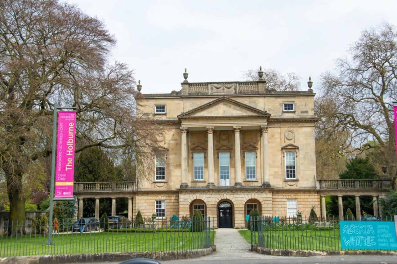 Appartement Unique 2 Bed In The Heart Of Bath With Parking Extérieur photo