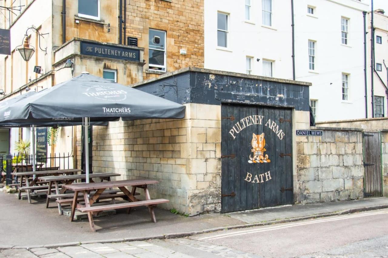 Appartement Unique 2 Bed In The Heart Of Bath With Parking Extérieur photo